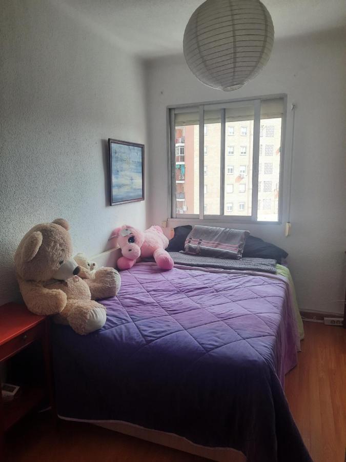 Una Habitacion Individual En Casa Familiar Dentro De Ciudad Patrimonio De La Humanidad Alcalá de Henares Eksteriør billede